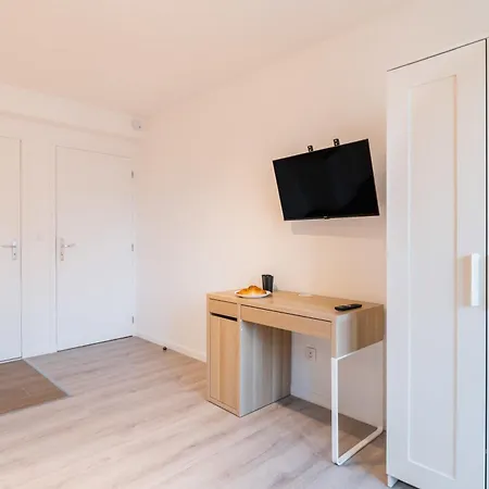 Apartment Studio Au Coeur De - 2p La Courneuve